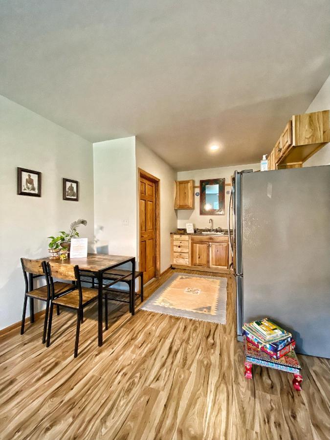 Appartamento Giriraja Ashraya Moundsville Esterno foto